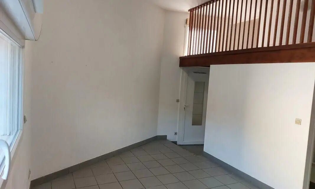Appartement à louer, 27m², Talence