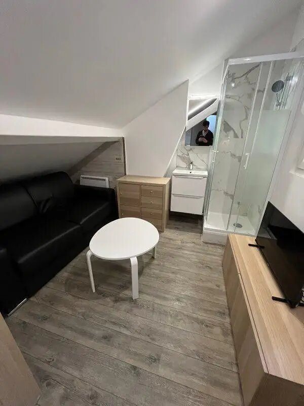 Appartement à louer, 18m², Paris 20ème