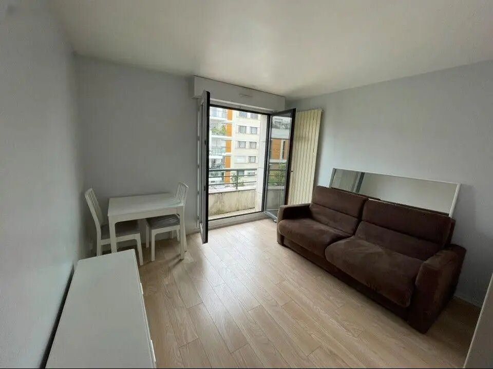 Appartement à louer, 23m², Courbevoie