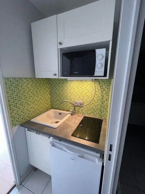 Appartement à louer, 23m², Courbevoie