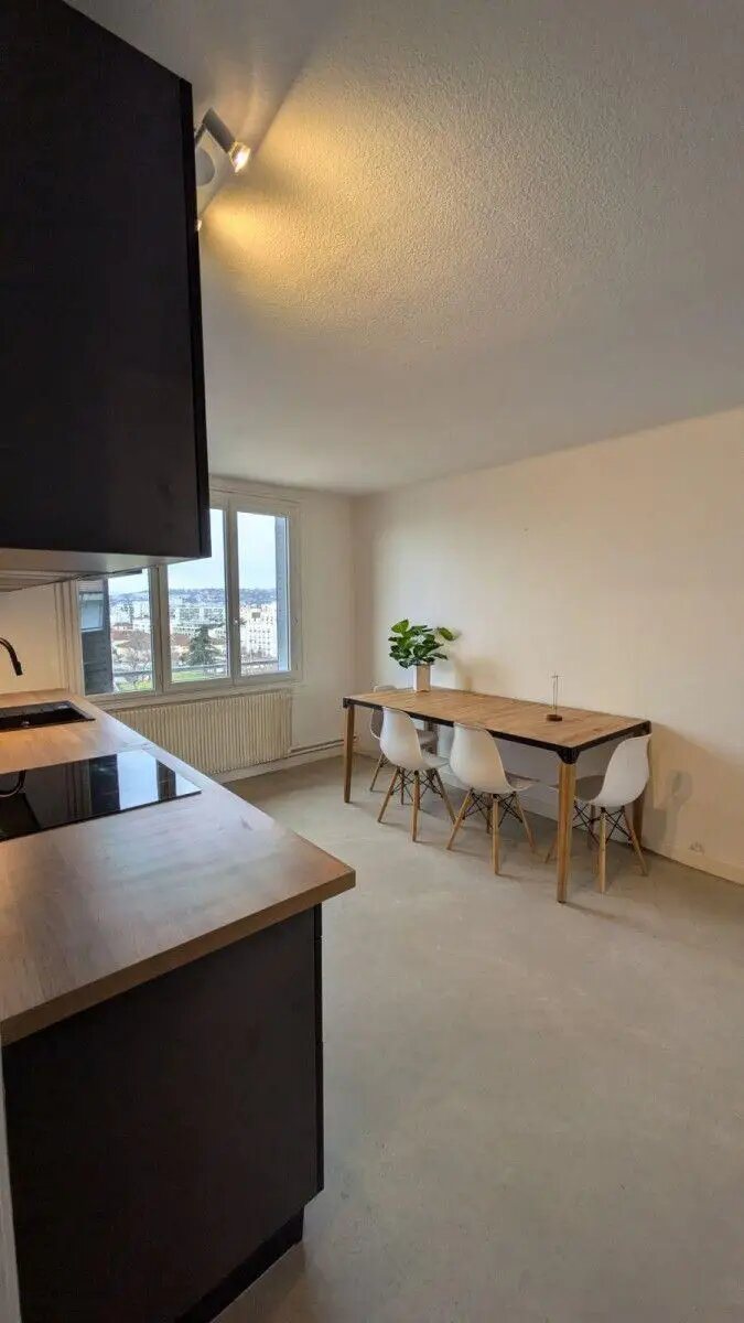 Appartement à louer, 74m², Lyon 8ème