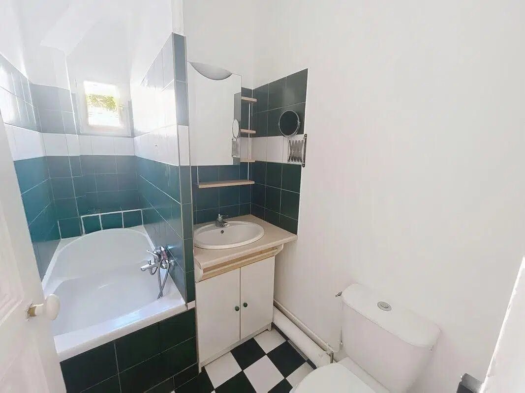 Appartement à louer, 57m², Suresnes
