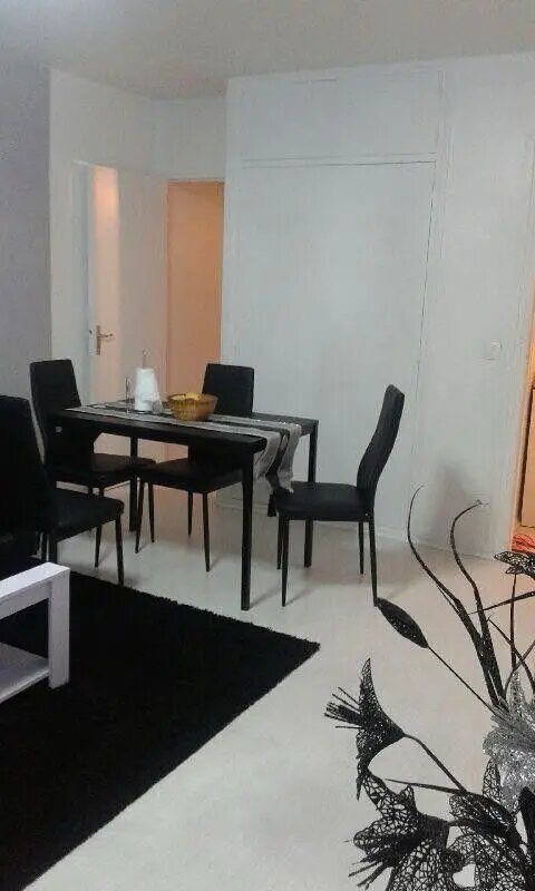 Appartement à louer, 45m², Romainville