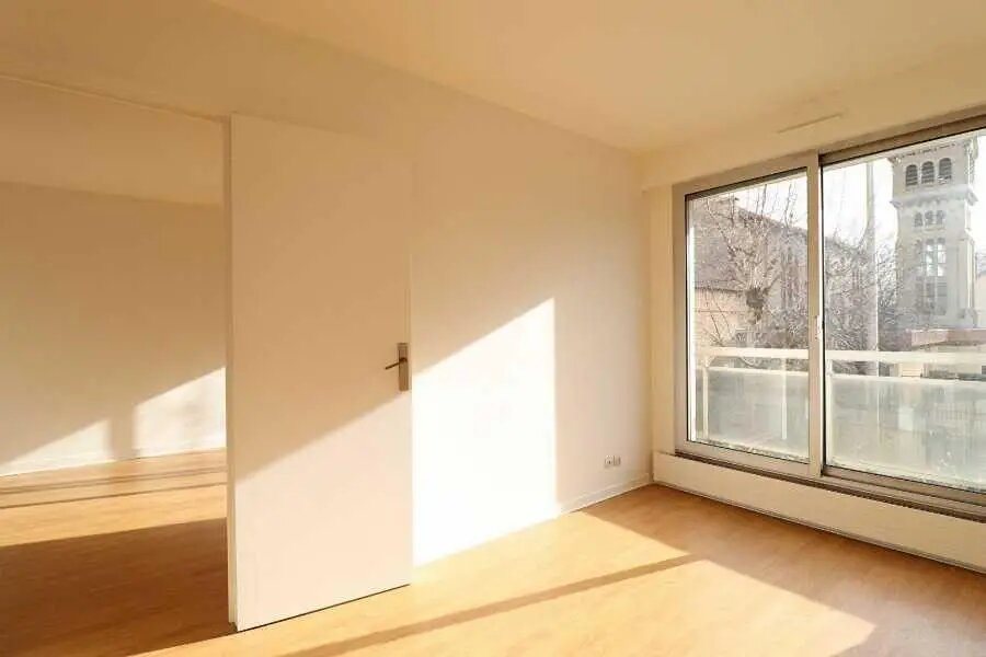 Appartement à louer, 45m², Courbevoie