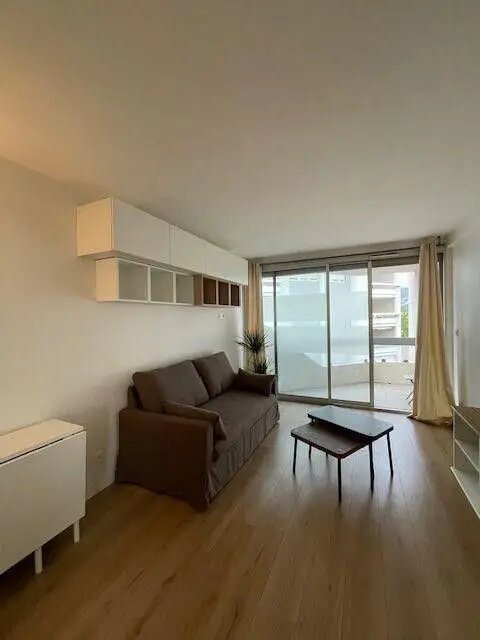 Appartement à louer, 25m², Marseille 10ème
