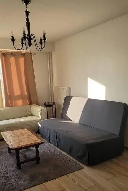 Appartement à louer, 52m², Courbevoie