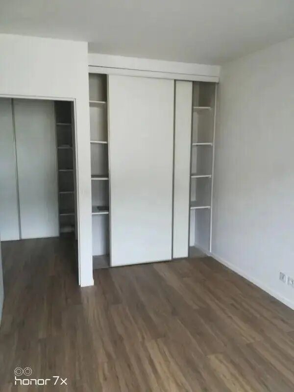 Appartement à louer, 72m², Sèvres