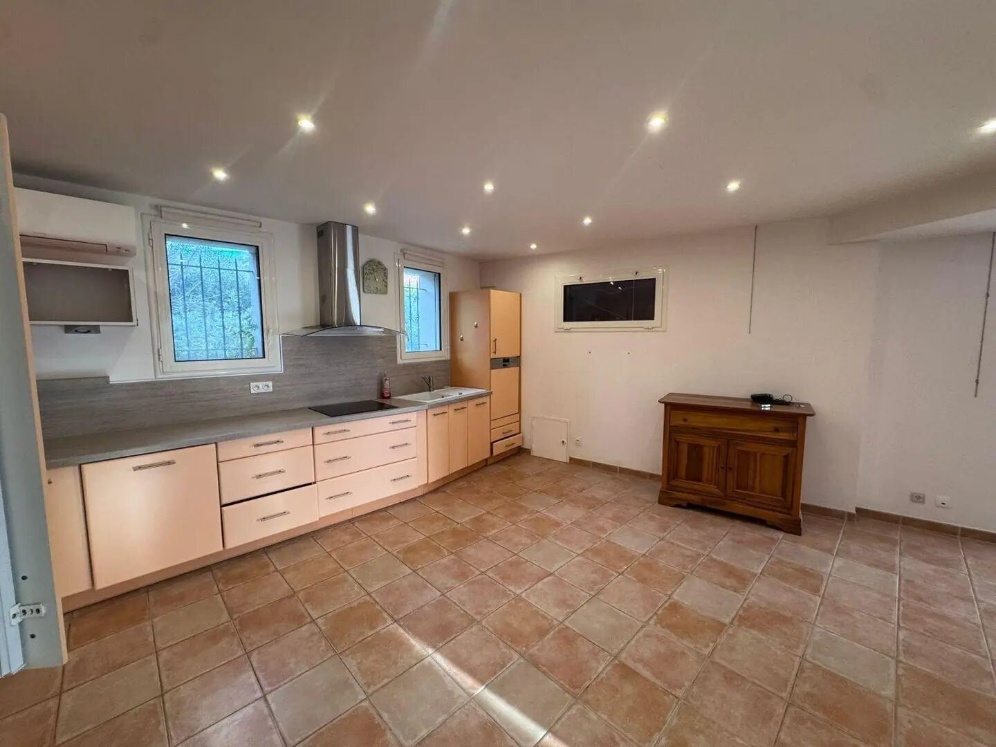 Maison à louer, 100m², Carqueiranne