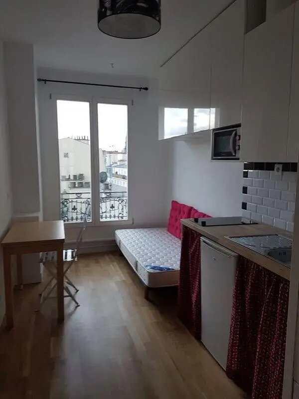 Appartement à louer, 10m², Paris 18ème