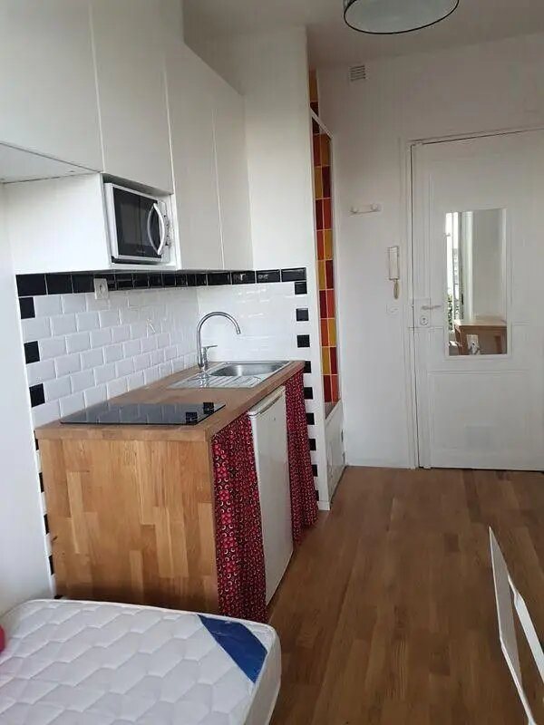 Appartement à louer, 10m², Paris 18ème