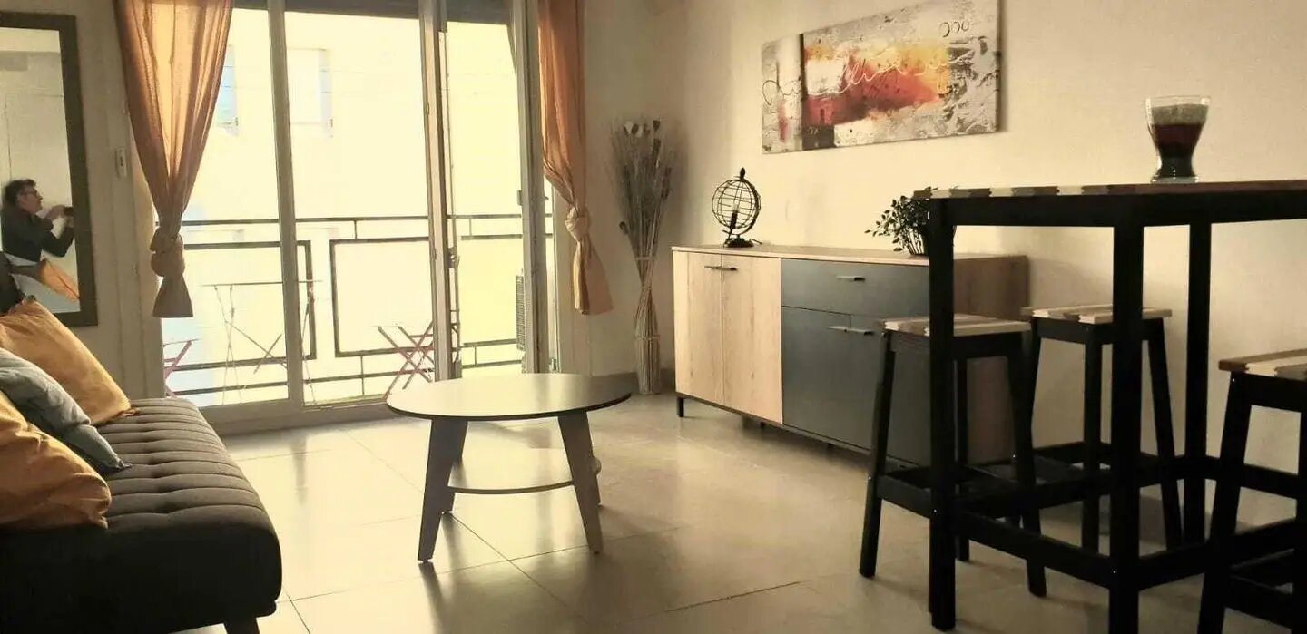 Appartement à louer, 54m², Marseille 8ème
