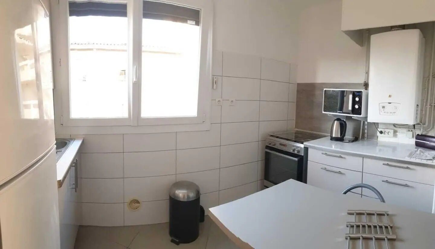 Appartement à louer, 54m², Marseille 8ème