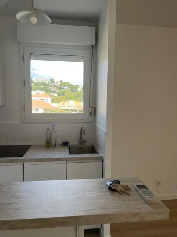 Appartement à louer, 32m², Marseille 8ème