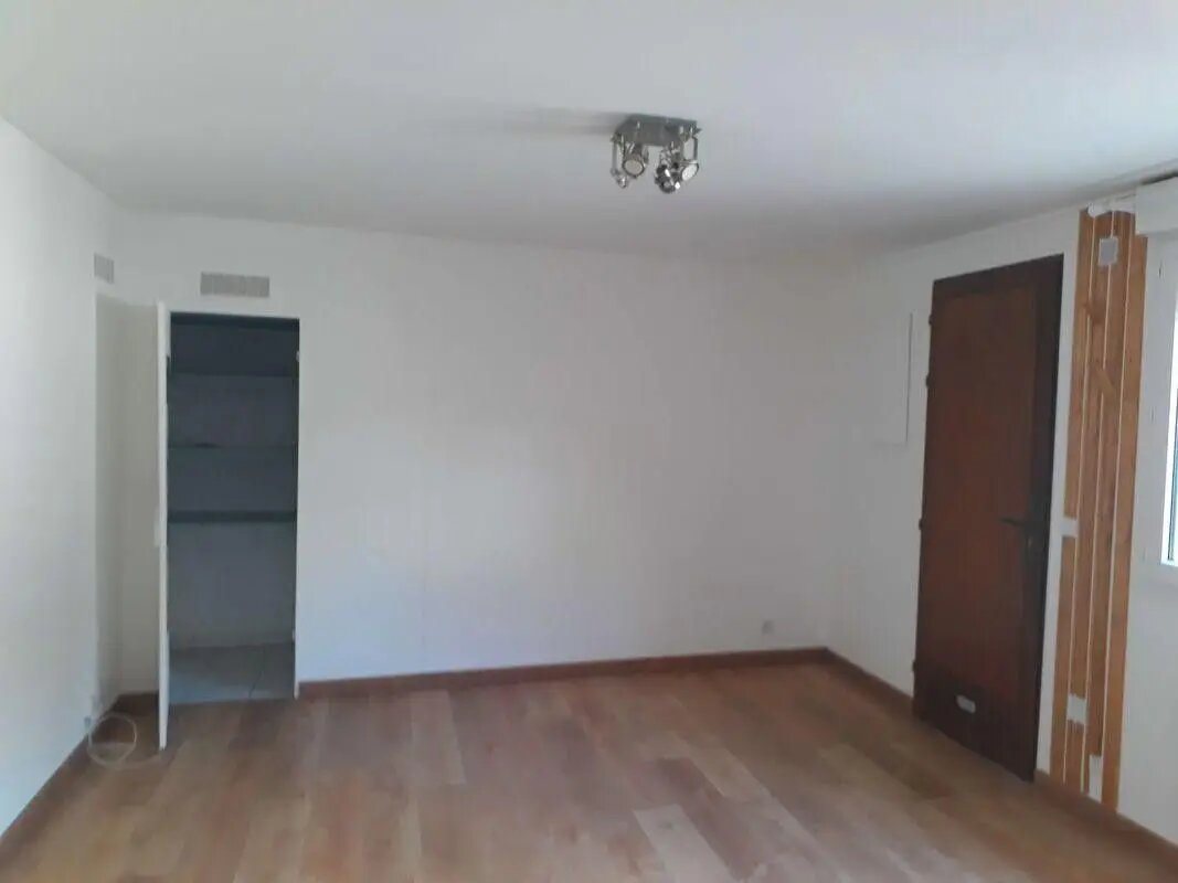 Appartement à louer, 29m², Chevilly-Larue
