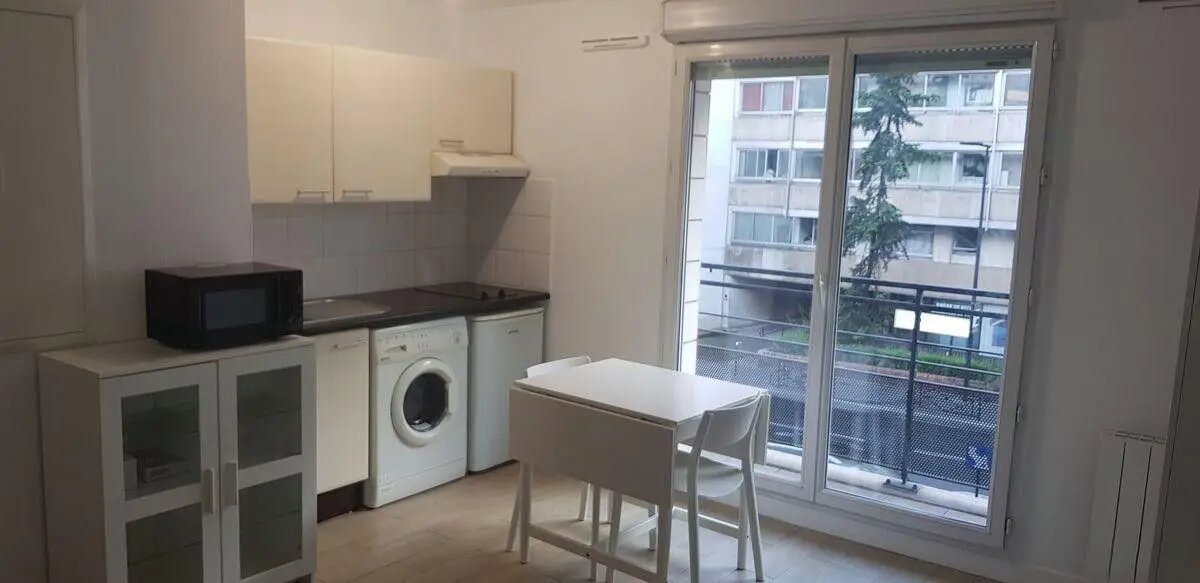 Appartement à louer, 25m², Courbevoie