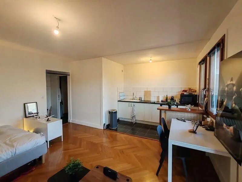 Appartement à louer, 32m², Bron