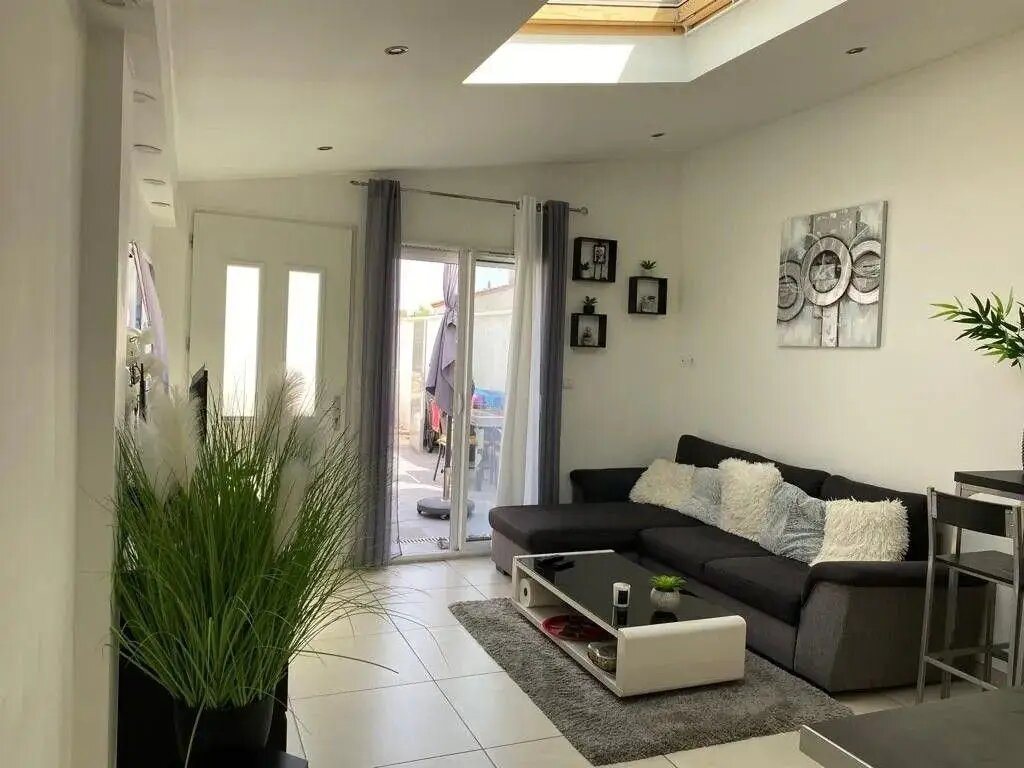 Appartement à louer, 38m², Villetelle