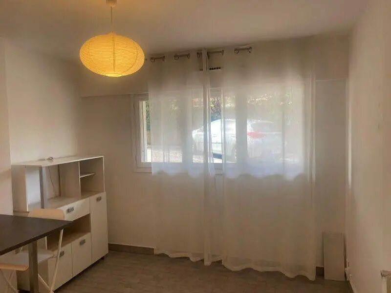 Appartement à louer, 16m², Toulon