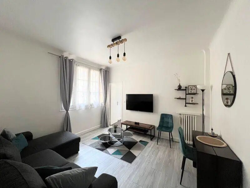 Appartement à louer, 40m², Courbevoie