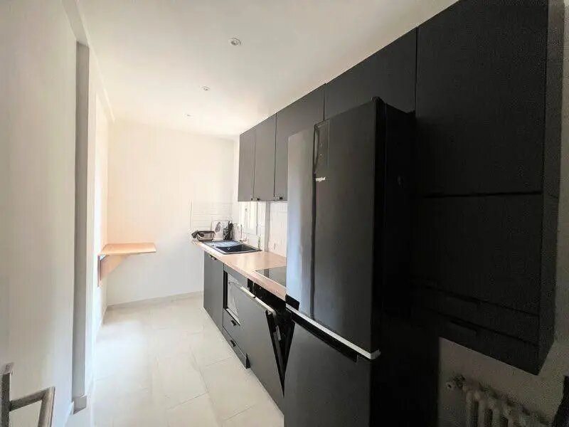 Appartement à louer, 40m², Courbevoie