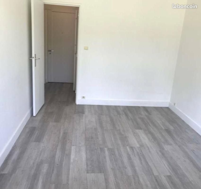 Appartement à louer, 17m², Sèvres