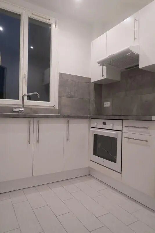 Appartement à louer, 40m², Courbevoie
