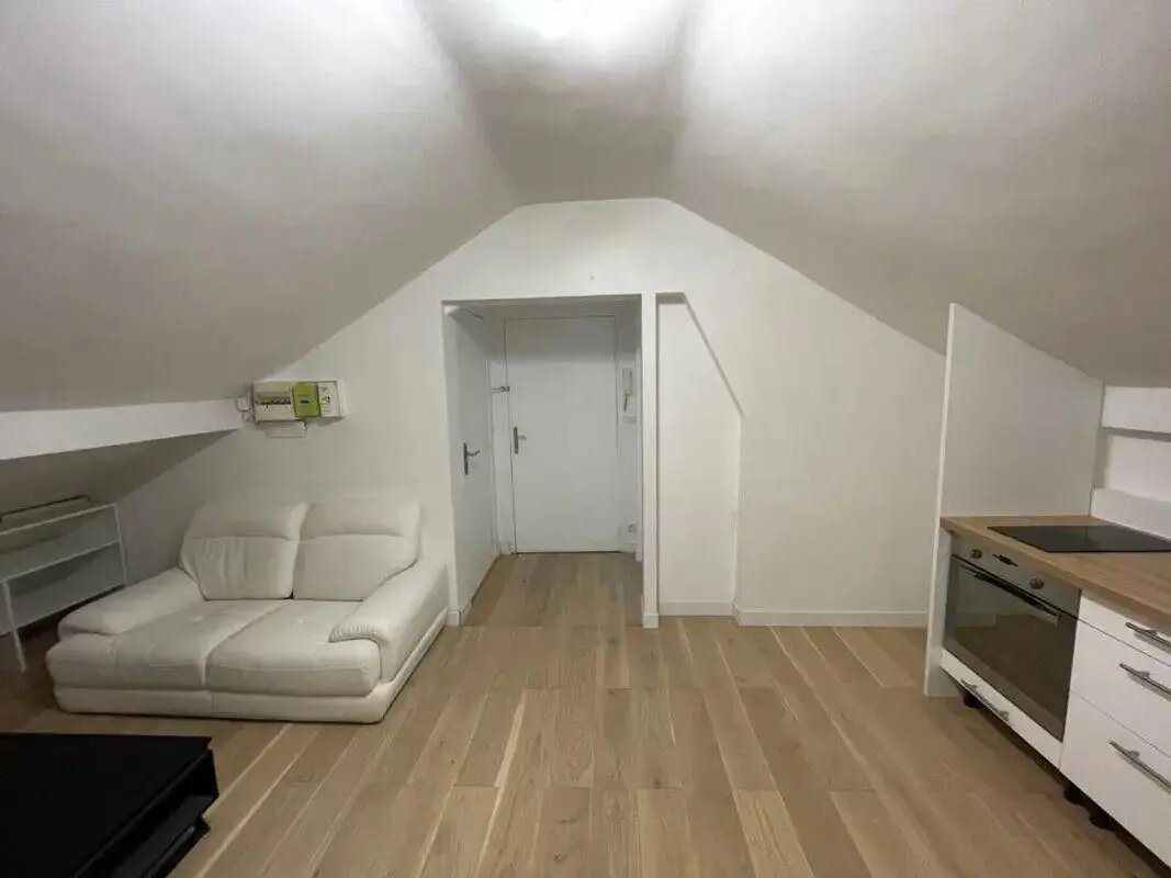 Appartement à louer, 23m², Saint-Maurice