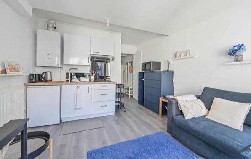 Appartement à louer, 23m², Paris 18ème