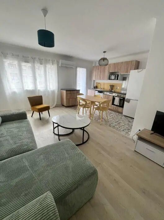 Appartement à louer, 82m², Marseille 7ème