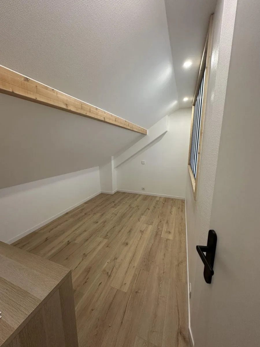 Appartement à louer, 64m², Courbevoie