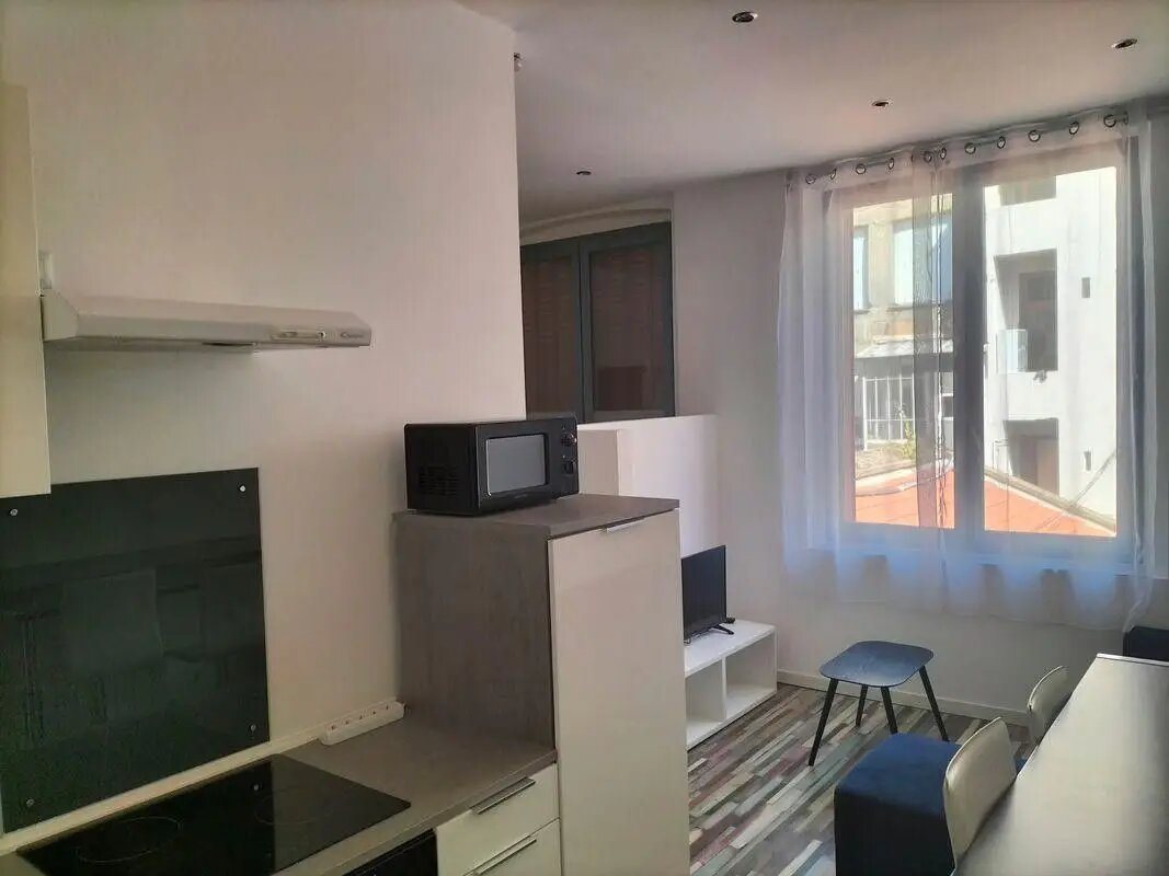 Appartement à louer, 25m², Saint-Etienne