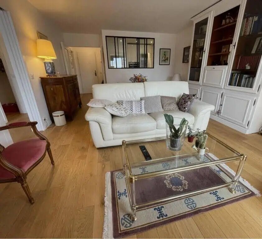 Appartement à louer, 57m², Garches
