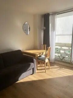 Appartement à louer, 23m², Courbevoie