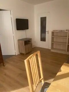 Appartement à louer, 23m², Courbevoie
