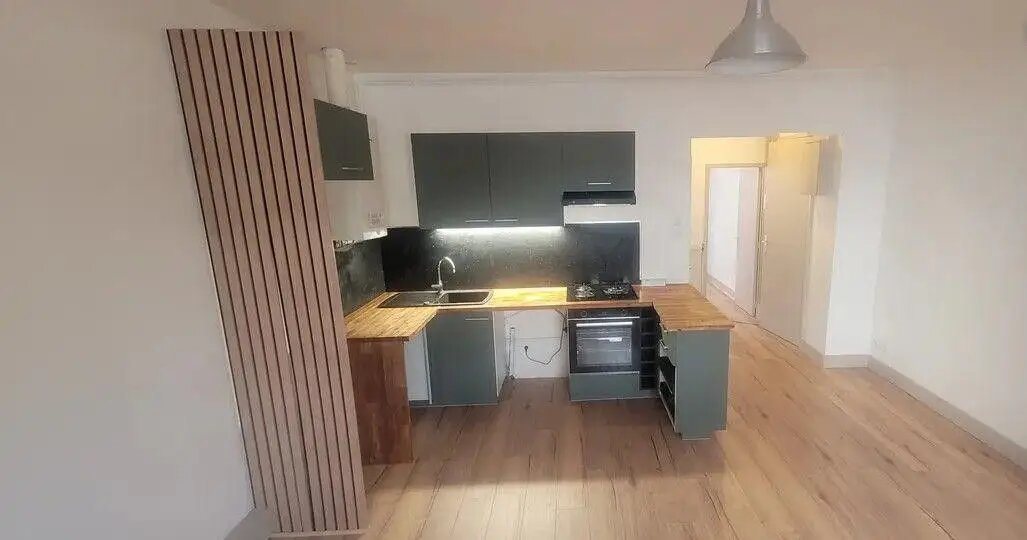 Appartement à louer, 45m², Saint-Etienne