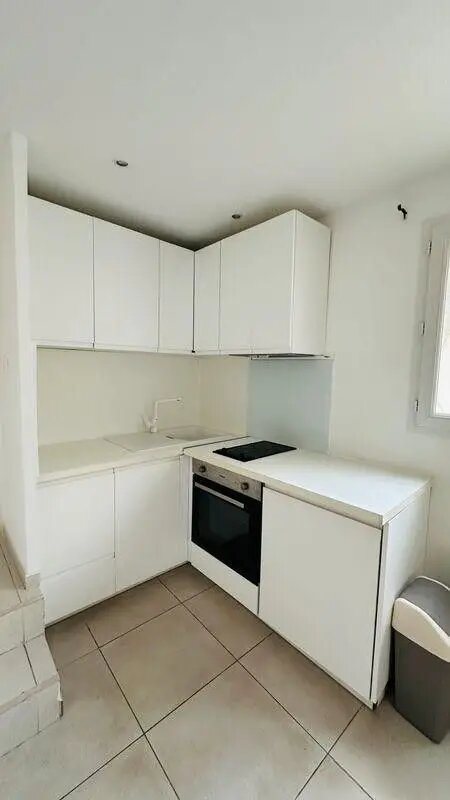 Appartement à louer, 38m², Marseille 8ème