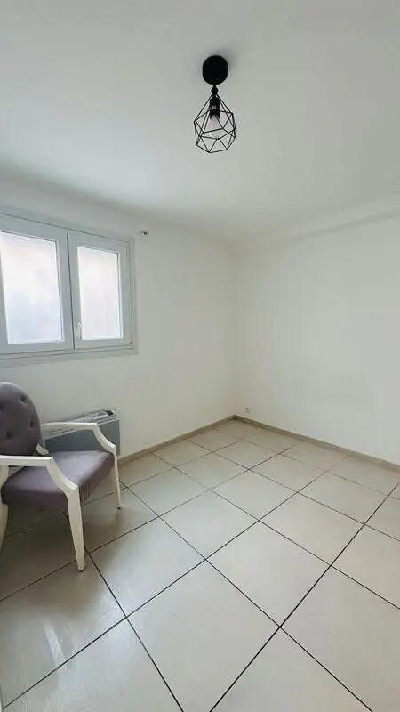 Appartement à louer, 38m², Marseille 8ème