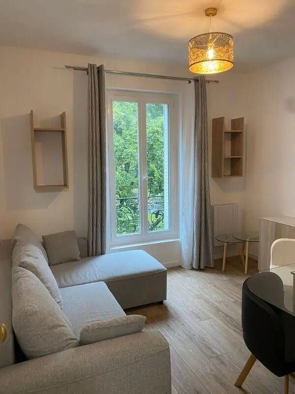Appartement à louer, 32m², Courbevoie