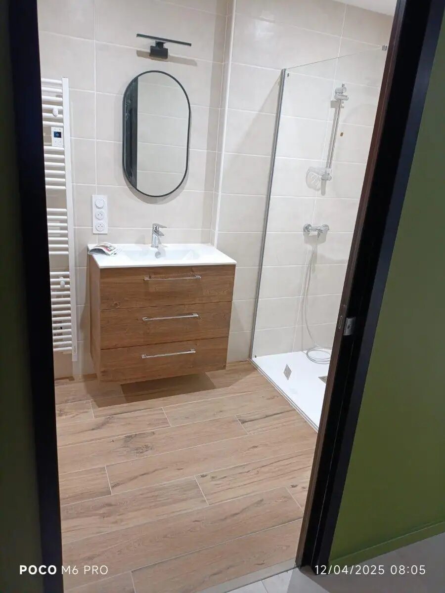 Appartement à louer, 70m², Hauterives