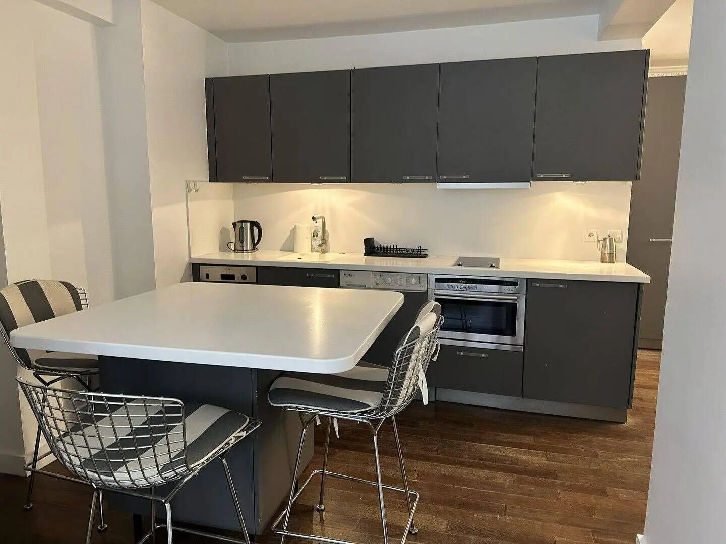 Appartement à louer, 37m², Paris 8ème