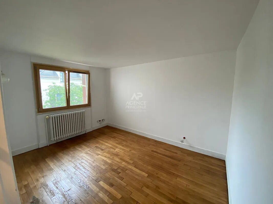 Maison à louer, 78m², Le Mesnil-le-Roi
