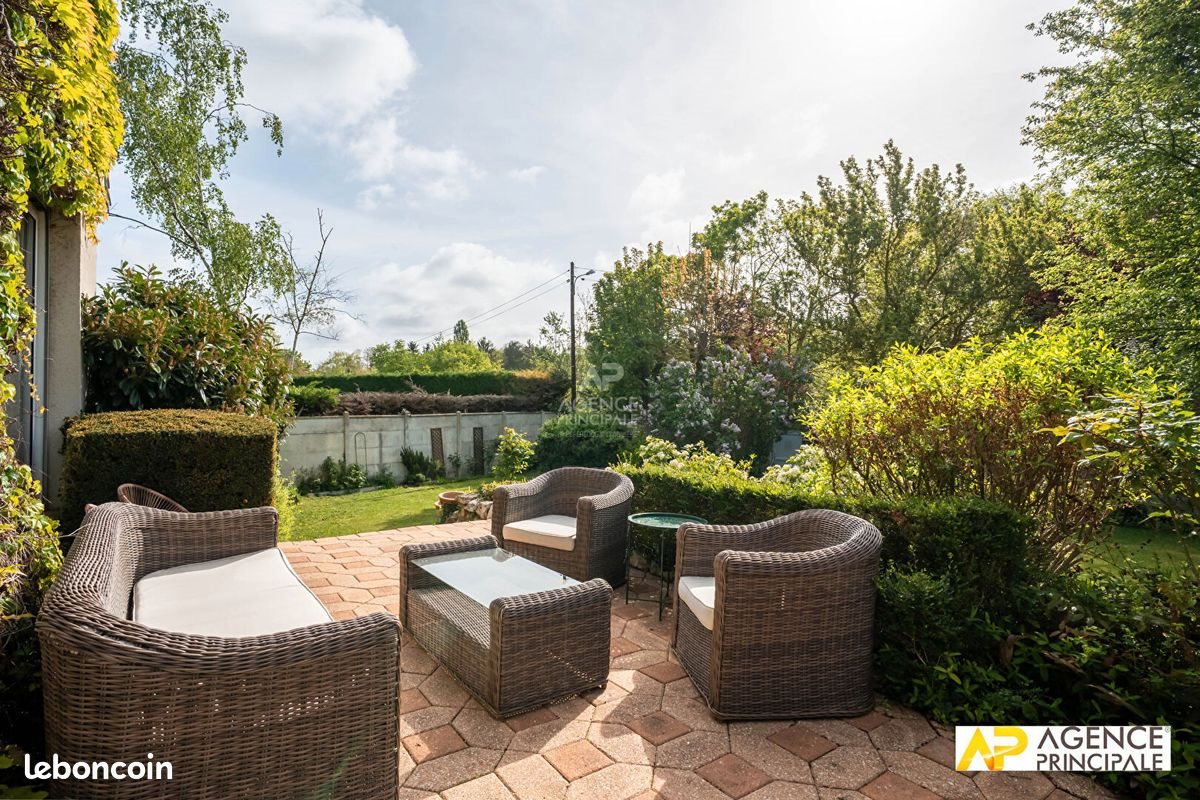 Maison à vendre, 163m², Le Mesnil-le-Roi