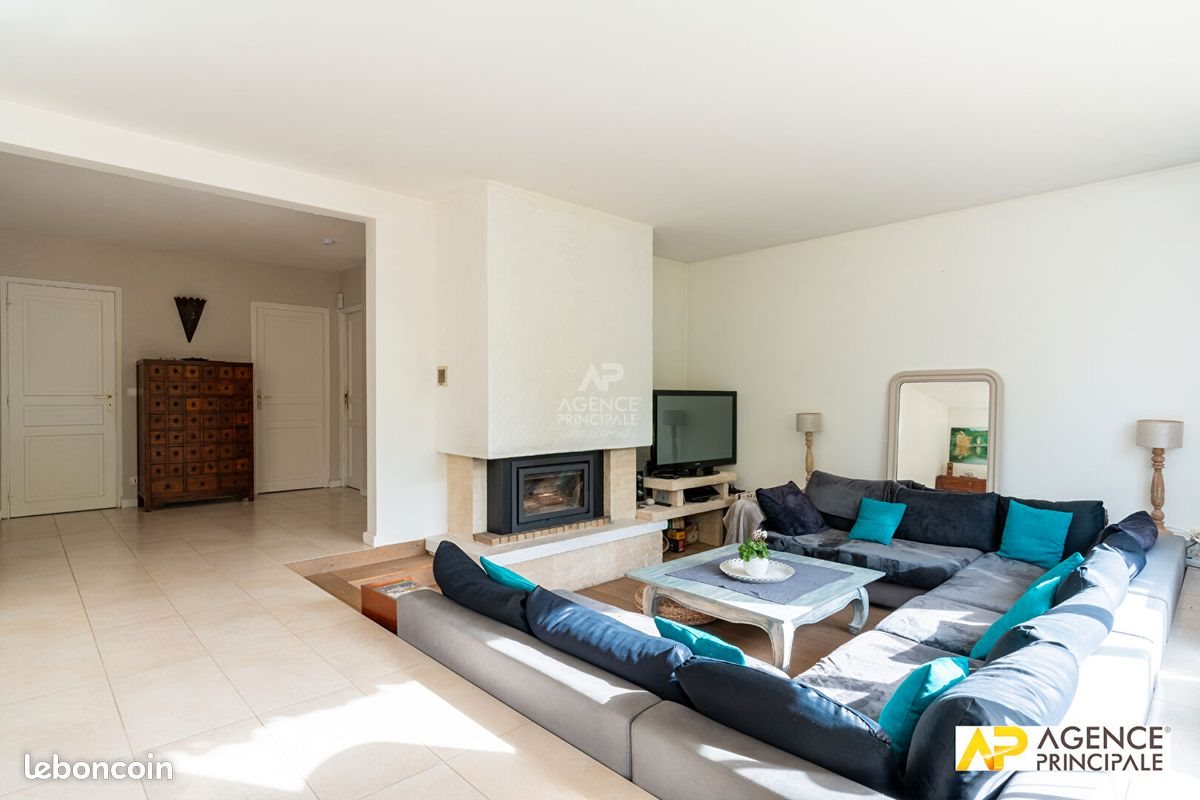 Maison à vendre, 163m², Le Mesnil-le-Roi
