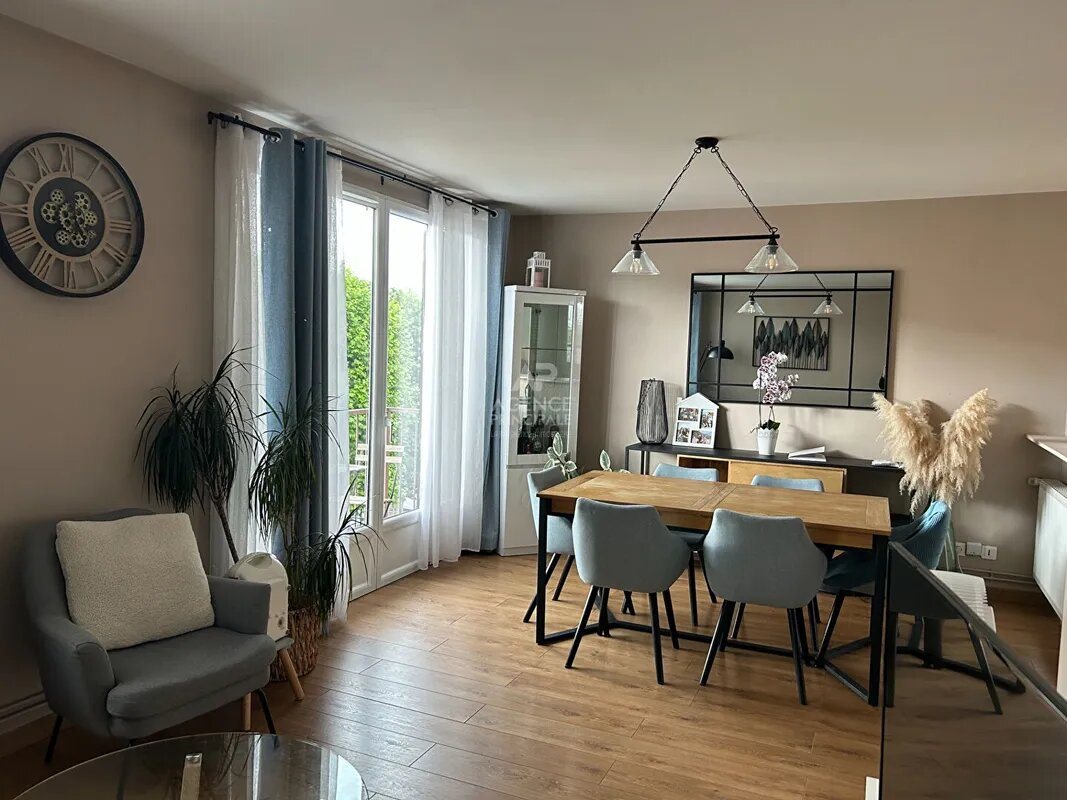 Appartement à louer, 70m², Le Mesnil-le-Roi