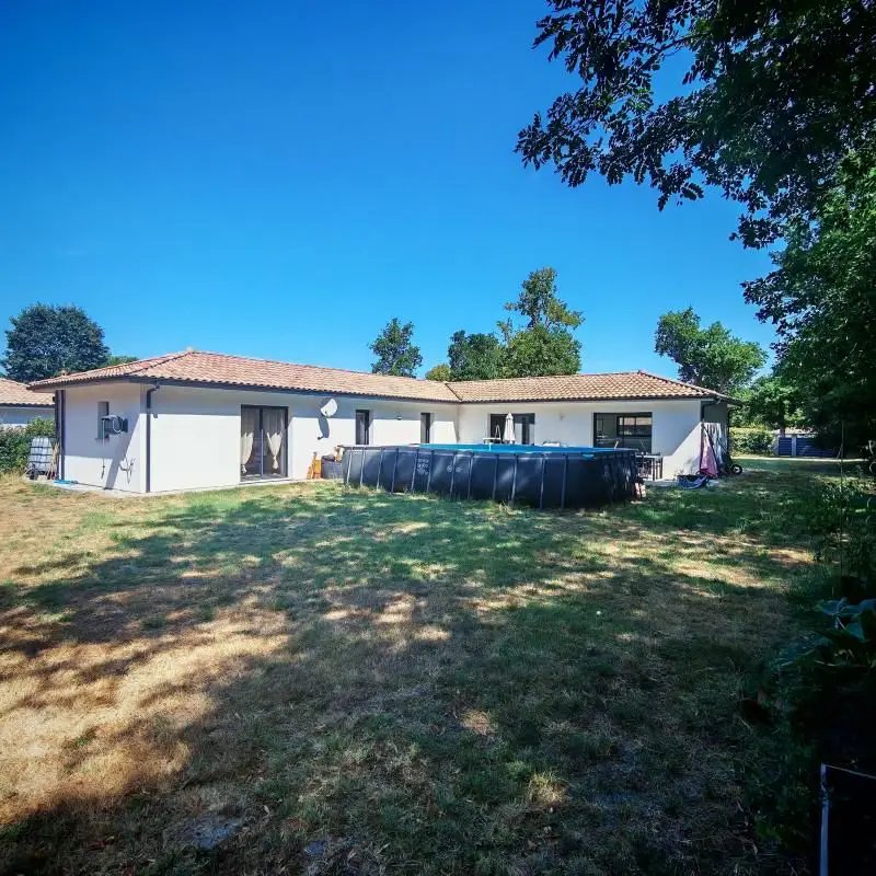 Maison à vendre, 125m², Uchacq-et-Parentis