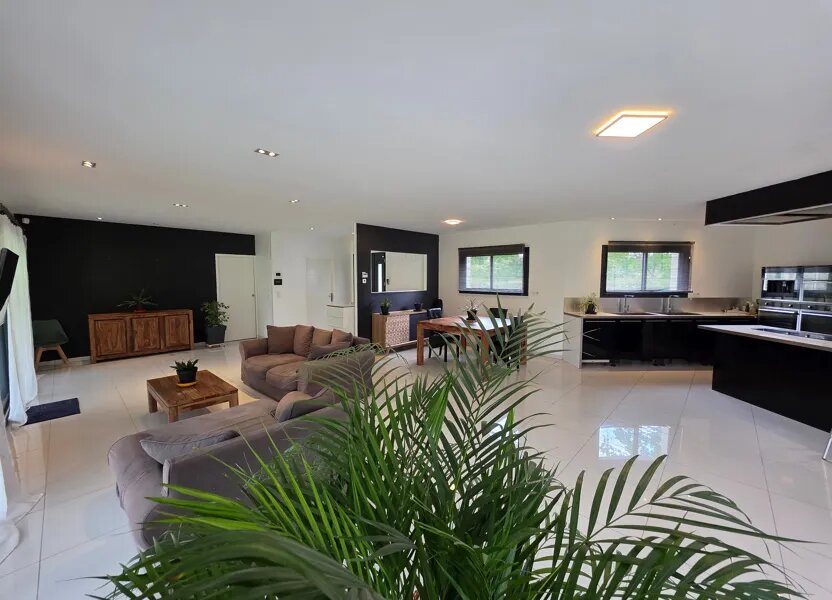Maison à vendre, 212m², Bougue