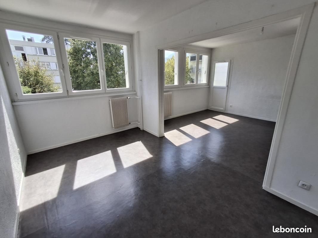 Appartement à louer, 77m², Goncelin