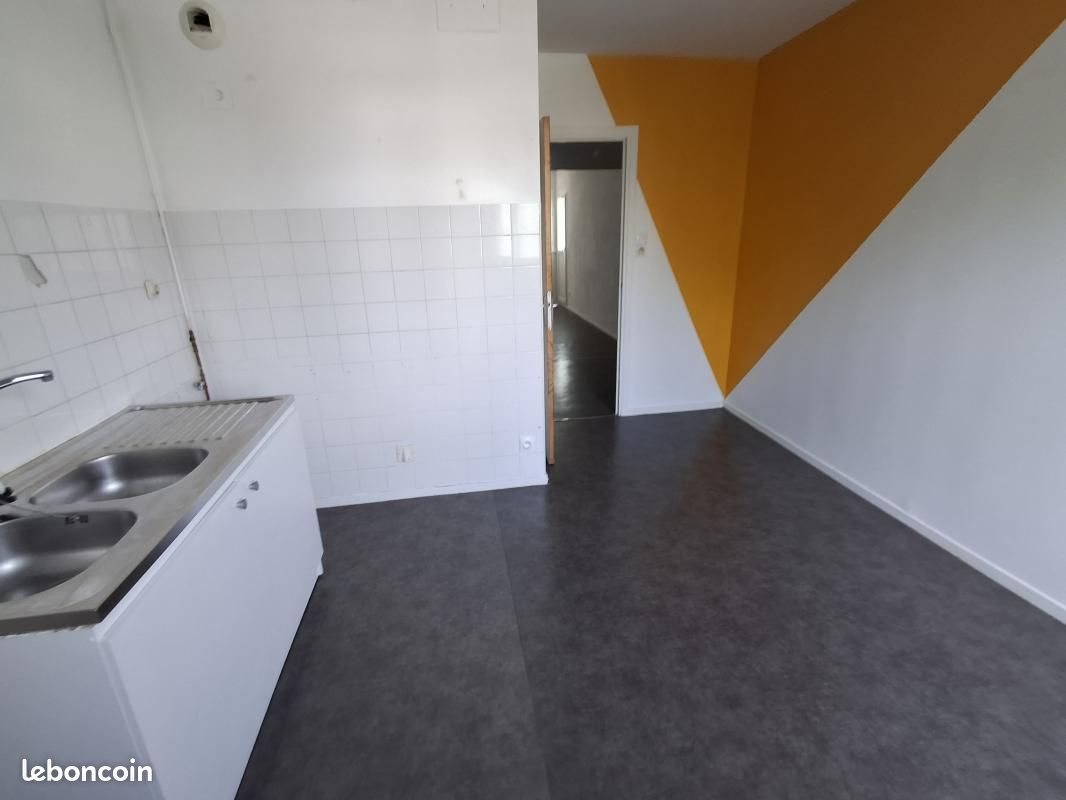 Appartement à louer, 77m², Goncelin