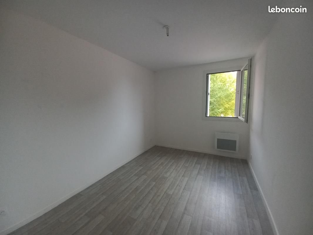 Appartement à louer, 81m², Septème