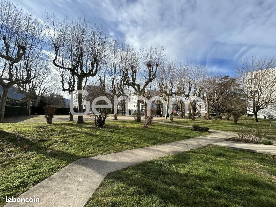Appartement à louer, 80m², Saint-Martin-d'Hères